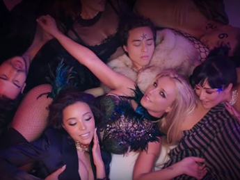 Новый клип Бритни Спирс на композицию Slumber Party набрал более 16 млн. просмотров (видео)