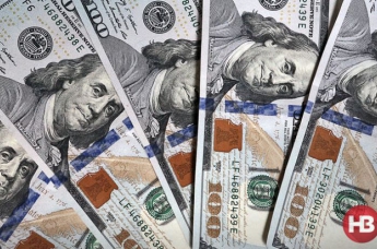 Доллар и евро сдают позиции в Украине: свежий курс от НБУ