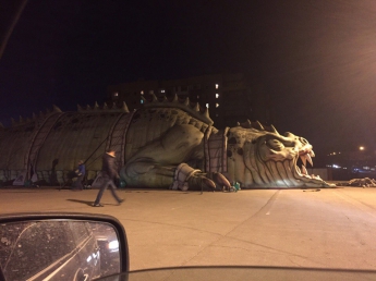 Под супермаркетом залег гигантский динозавр