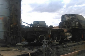 Российская С-300 рухнула и сожгла пусковую установку. ВИДЕО