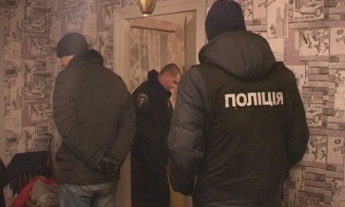 В Киеве 20-летняя мать оставила двух маленьких детей одних дома на 9 дней, мальчик умер (фото)