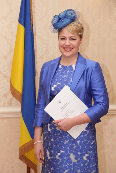 Платье Украинского Посла