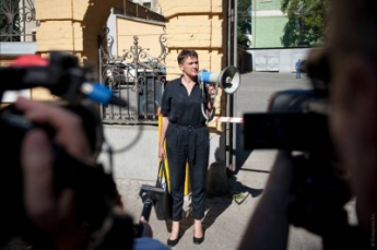 Савченко назвала Медведчука защитником украинской стороны в Минске