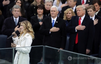 Украинка спела американский гимн на инаугурации Трампа