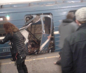 В Санкт-Петербурге прогремел взрыв в метро (фото, видео)