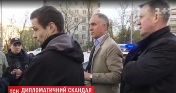 В Киеве полиция остановила нетрезвого сотрудника российского консульства