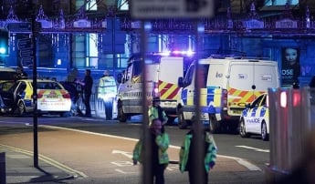 Жертвами взрыва на стадионе в Манчестере стали 19 человек, полиция заявила о возможном теракте