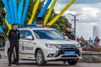 Завтра Арсен Аваков передаст новенькие Mitsubishi запорожской полиции