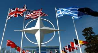 Двери НАТО открыты для всех, но с одним условием