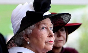 Королева Елизавета: Британия впала в крайне мрачные настроения