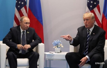 СМИ: Трамп и Путин спорили 40 минут