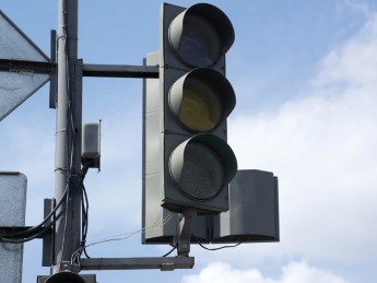 Из-за ремонта в городе на целый день отключат светофор на оживленном перекрестке