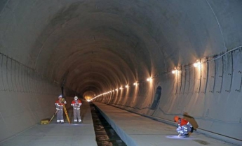 Завершилось строительство Бескидского тоннеля