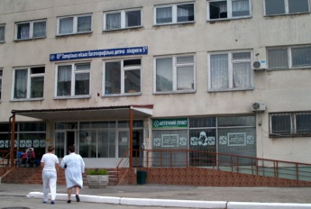 В запорожской больнице ребенку выбили три зуба во время операции