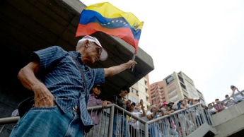 Венесуэла оказалась на пороге дефолта