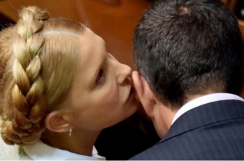 Тимошенко призвала не возвращать долги и обещает вывести Гройсмана на чистую воду