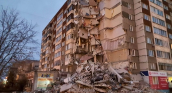 Взрыв жилдома в Ижевске: спасатели обнаружили первые жертвы (видео)