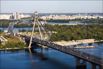 Киевсовет выбрал название для Московского моста