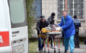 Отец убитого запорожца подорвал суд в Никополе - есть погибшие и раненые (видео)