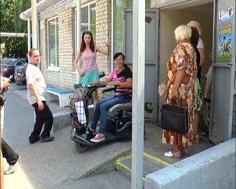 Что в городе для людей с инвалидностью делают (фото)