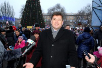 «Мэры меряются елками»: Сергей Притула потроллил в своем шоу Буряка (Видео)