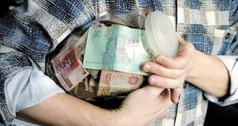 В Госстате говорят, что сбережения украинцев растут