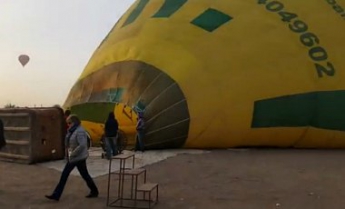 В Египте упал воздушный шар с 20 туристами в корзине