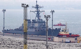 В порт Одессы прибыл эсминец США: фото
