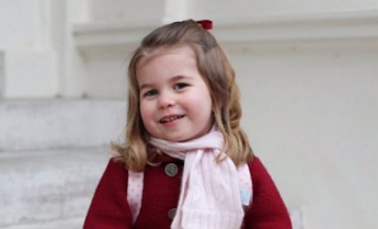Принцесса Шарлотта пошла в детский сад: фото
