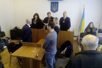 Суд Харькова приговорил к 10 годам тюрьмы врача за введение смертельной инъекции зятю