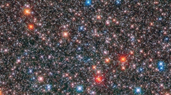 Hubble запечатлел "космическую гирлянду"