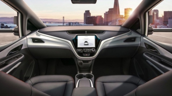 GM планирует выпускать электромобили без управления