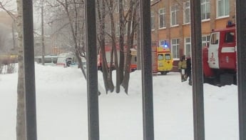 В России мужчины в масках напали на школу, ранены восемь учеников