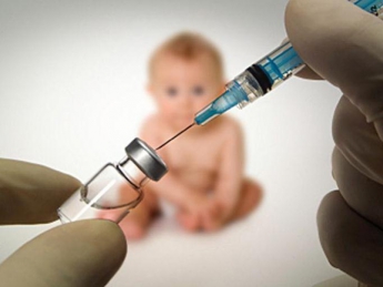 Кір в Україні: з Бельгії завезли півмільйона вакцин