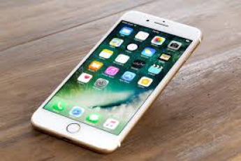 Apple разрешит отключать "торможение" старых iPhone