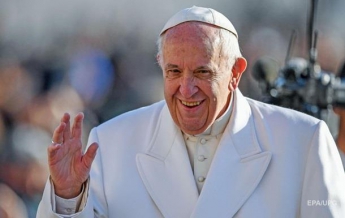 Папа Римский выступил против фейковых новостей