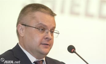 Кабмин просит Порошенко уволить главу Укроборонпрома