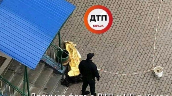 В Киеве женщина выбросилась с 12 этажа (фото)