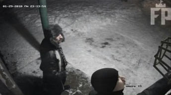 В Запорожье разыскивают двоих мужчин совершивших преступление (фото)