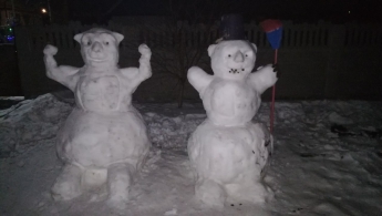 Парад снеговиков устроили в соцсети (фото)