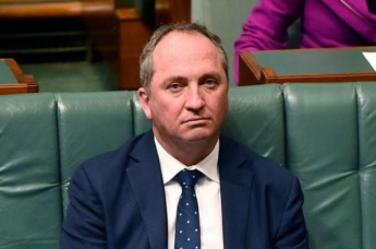 Секс-скандал доконал вице-премьера Австралии