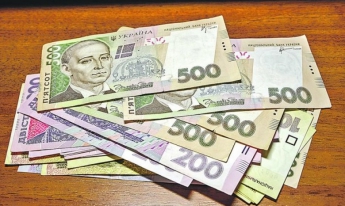 Запорожского налоговика поймали на взятке в 250 тысяч гривен – ФОТО