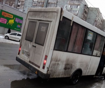 "Газовая камера"- в Запорожье маршрутчик травит пассажиров
