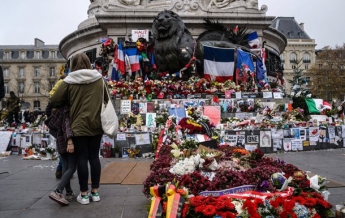 В Париже осудили женщину, выдававшую себя за жертву теракта