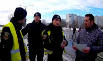 «Карма настигла»: В Запорожье блогер, снимающий видео как обойти ПДД, попал в аварию
