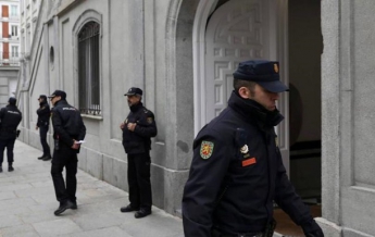 Испания предъявила обвинения 13 каталонским политикам