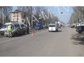 В Мелитополе возле рынка сбили парня. Фото с места происшествия