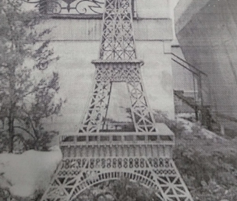 Во французском сквере в Мелитополе предлагают установить Эйфелеву башню
