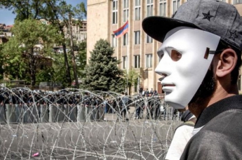 В центре Еревана назревает новая волна протестов