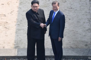 Состоялась историческая встреча лидеров КНДР и Южной Кореи впервые за 65 лет